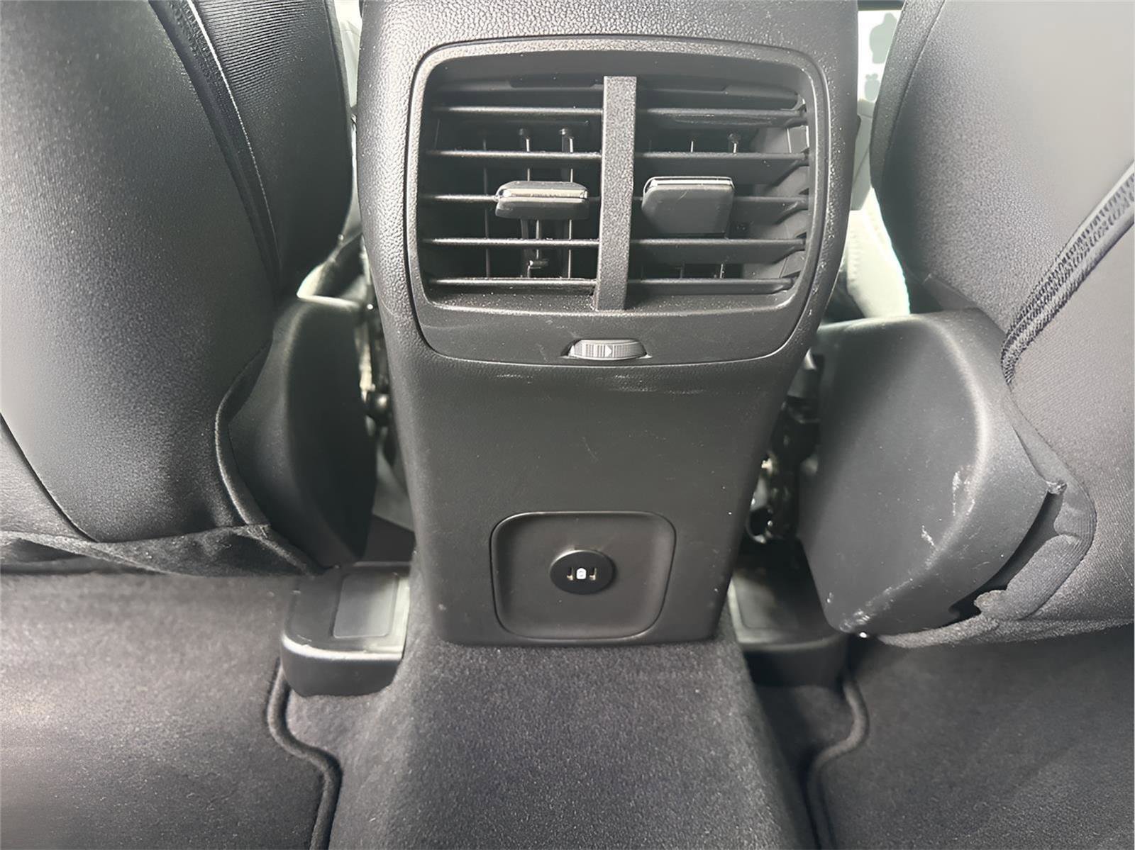 Used 2024 Ford Escape Active image 19