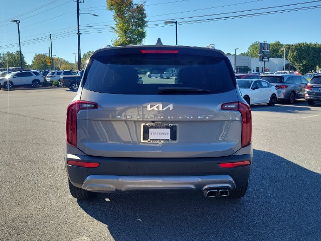 Used 2022 Kia Telluride S FWD image 5