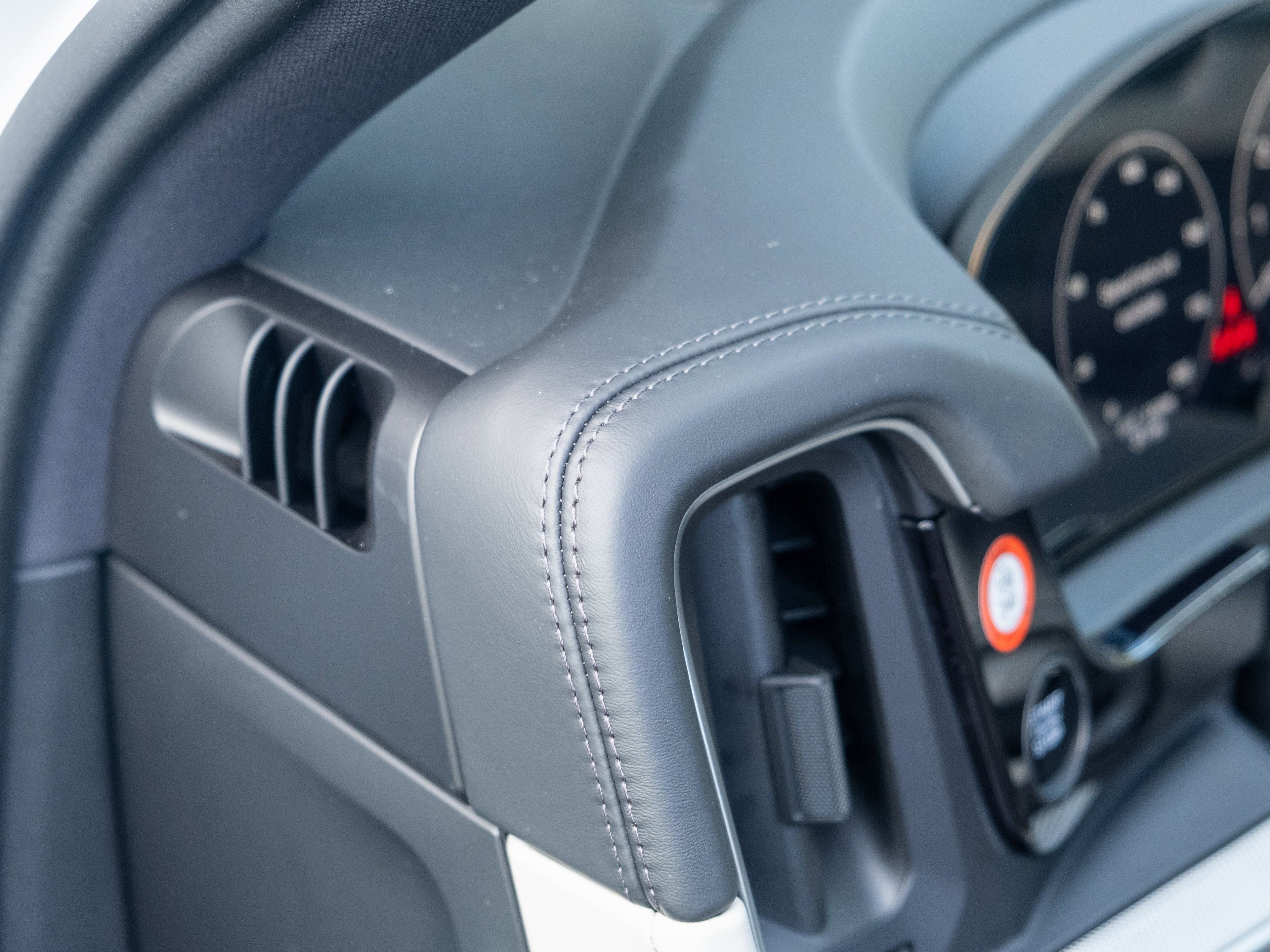 New 2026 Porsche Cayenne S image 18