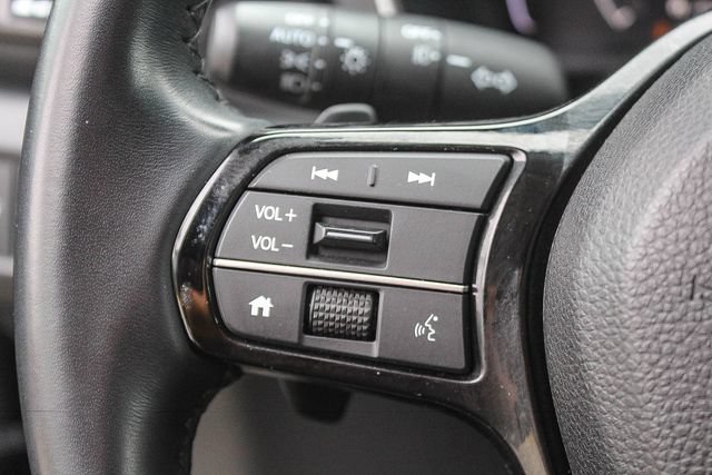 Used 2025 Honda Pilot EX-L image 31