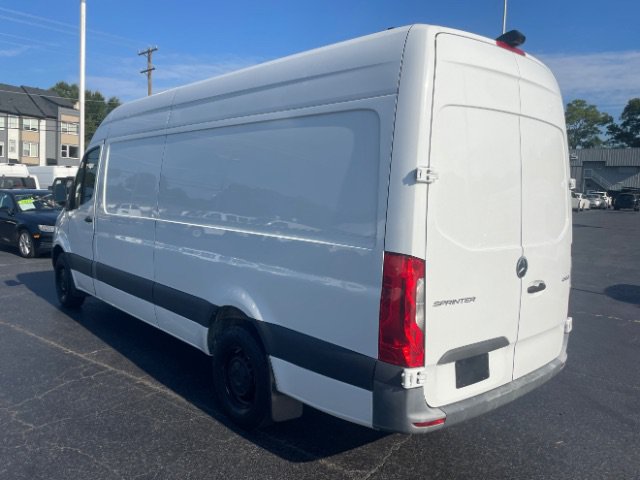 Used 2023 Mercedes-Benz Sprinter 2500 image 4