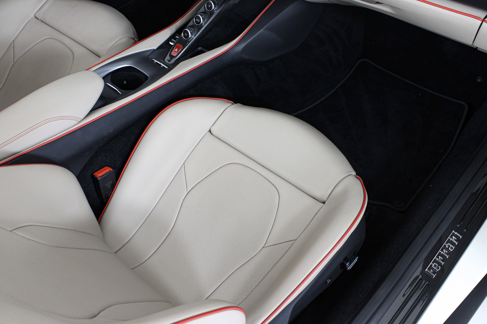 Used 2023 Ferrari Portofino M RWD image 27