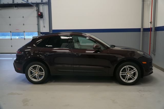 Certified 2026 Porsche Macan Turbo AWD/4WD image 11