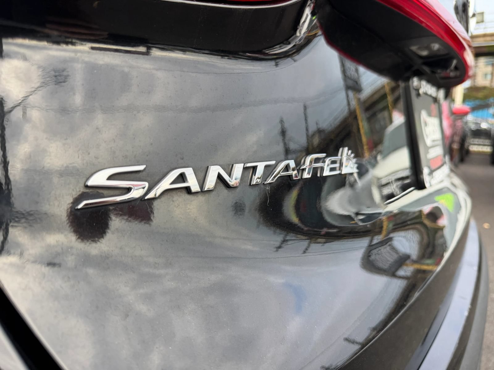 Used 2022 Hyundai Santa Fe SEL w/ Convenience + Premium Package FWD image 10