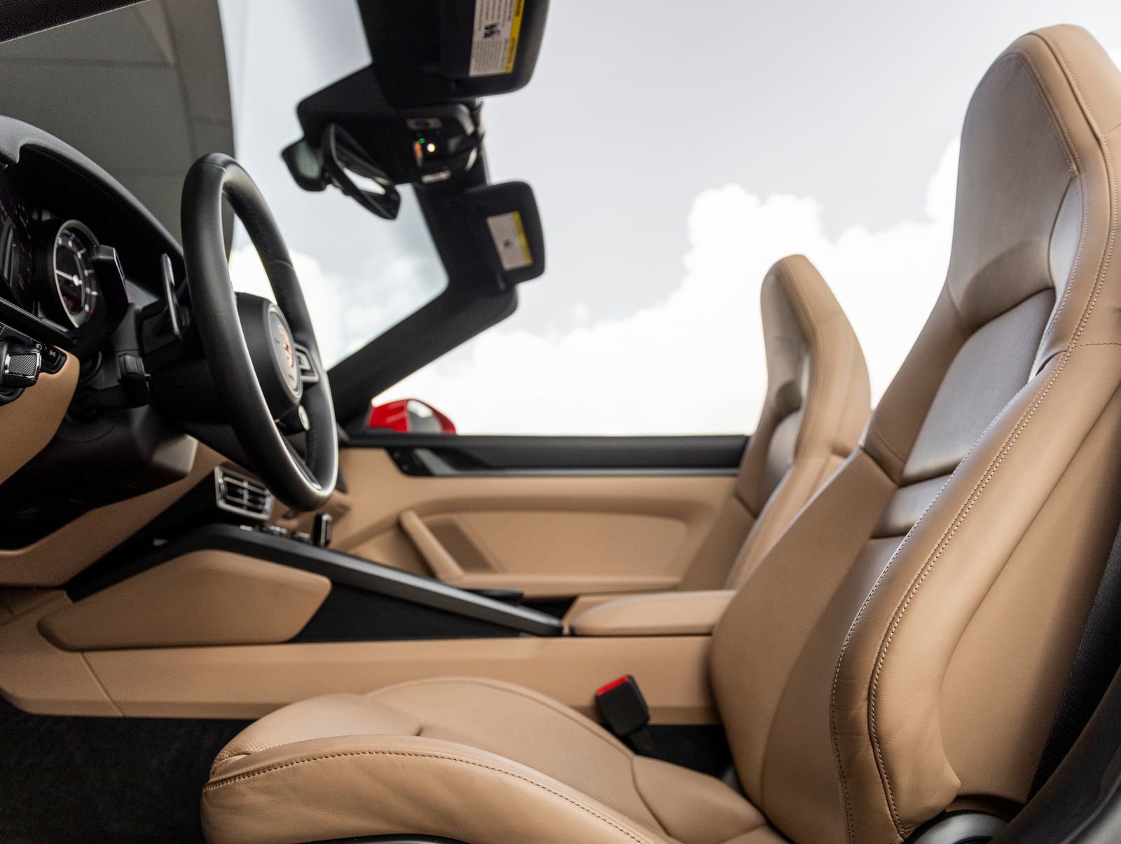 Certified 2021 Porsche 911 Carrera 4S image 32