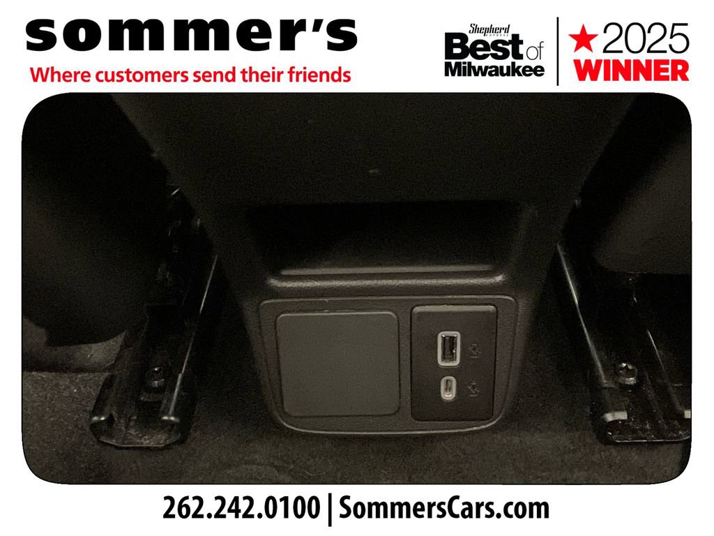 Used 2022 Buick Encore GX Select w/ Sport Touring Package FWD image 22