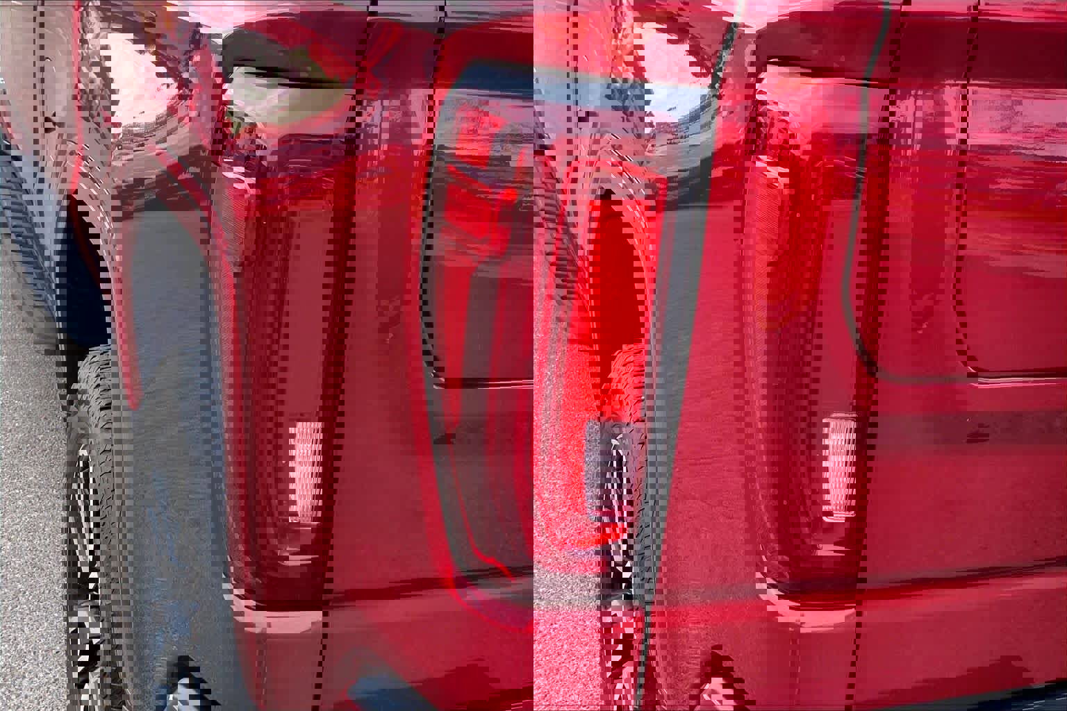 Used 2024 GMC Sierra 1500 AT4 w/ Technology Package image 29