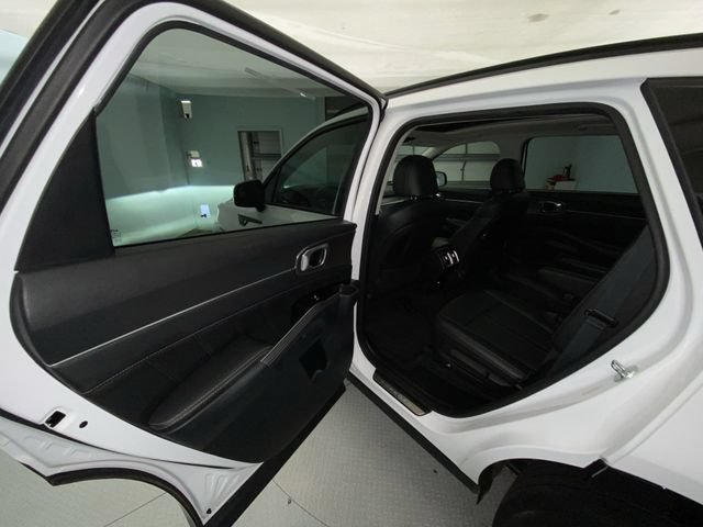 Used 2023 Kia Sorento SX FWD image 23