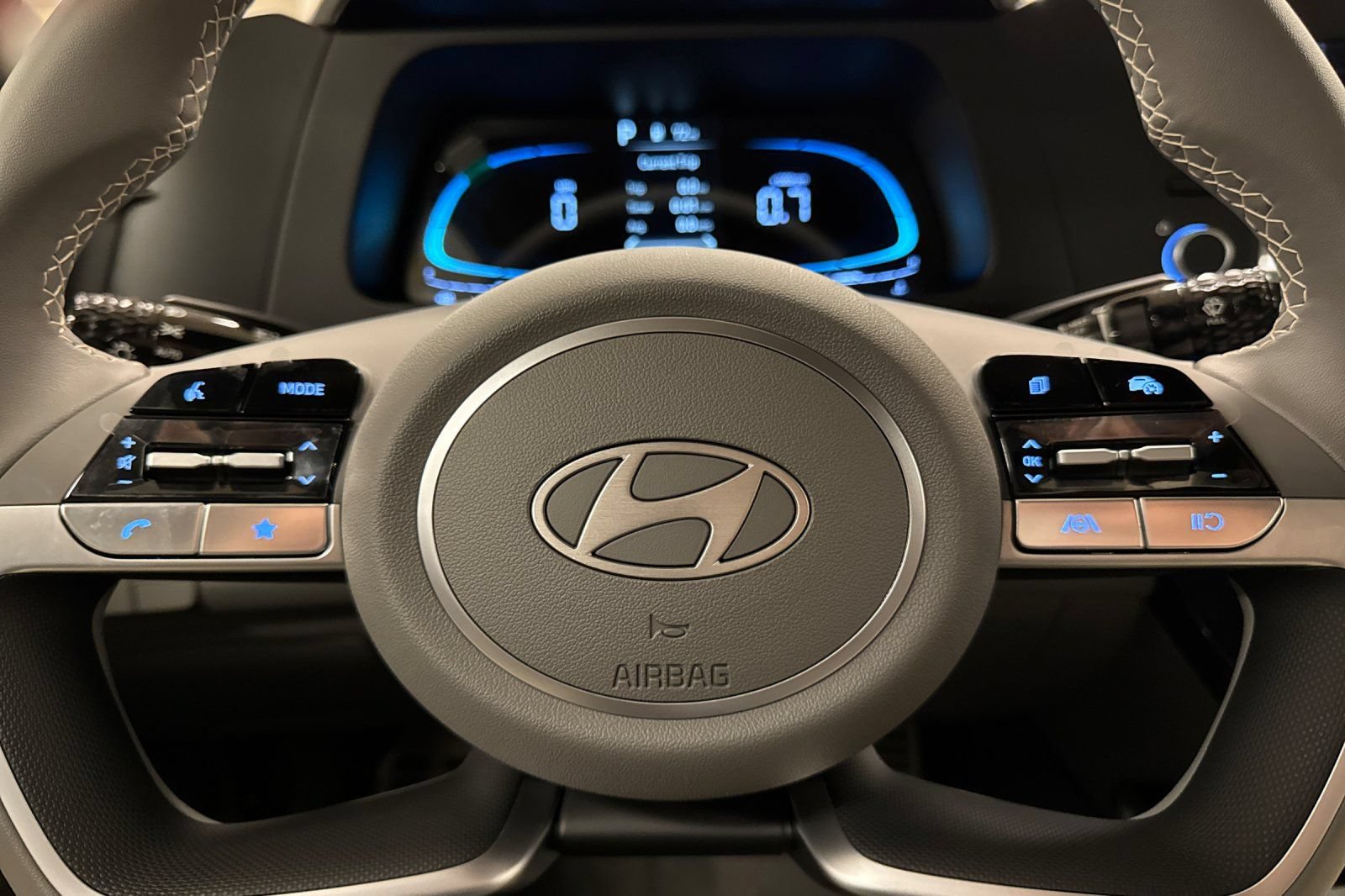New 2026 Hyundai Elantra Sport FWD image 22