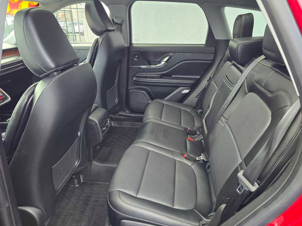 Used 2022 Lincoln Corsair Reserve w/ Equipment Group 201A image 28