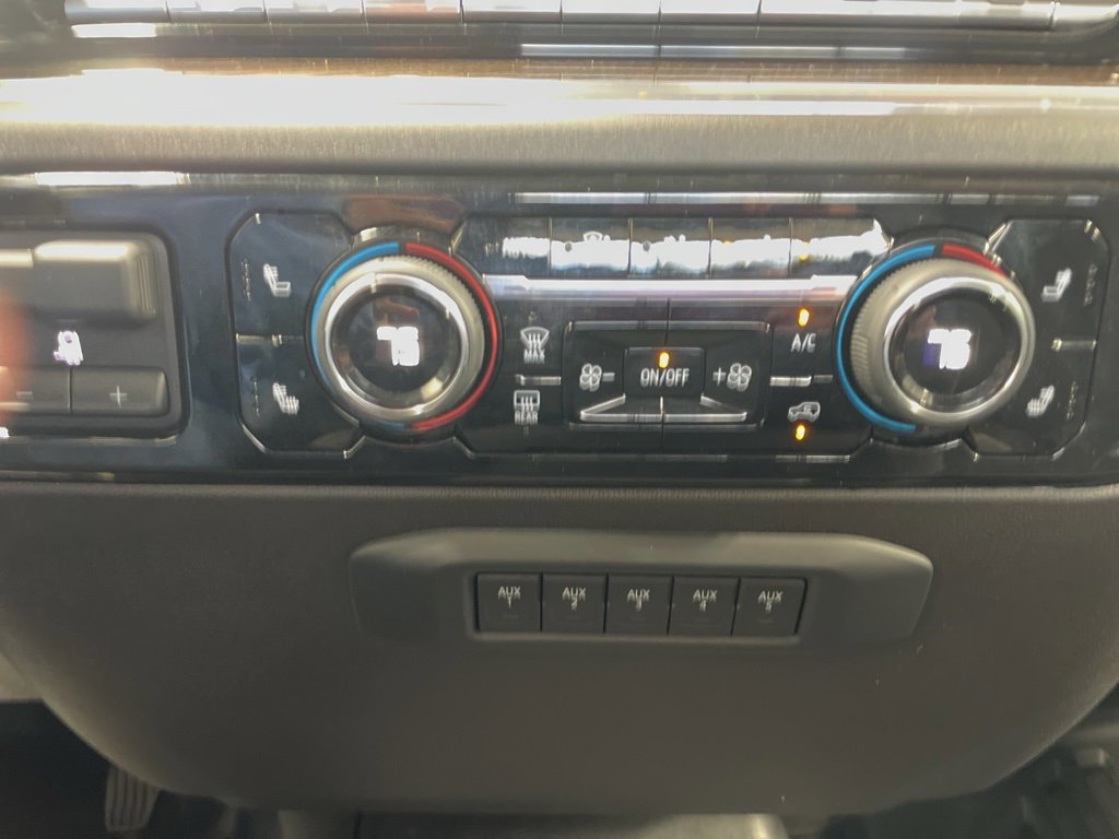 Used 2025 Chevrolet Silverado 2500 LT image 39