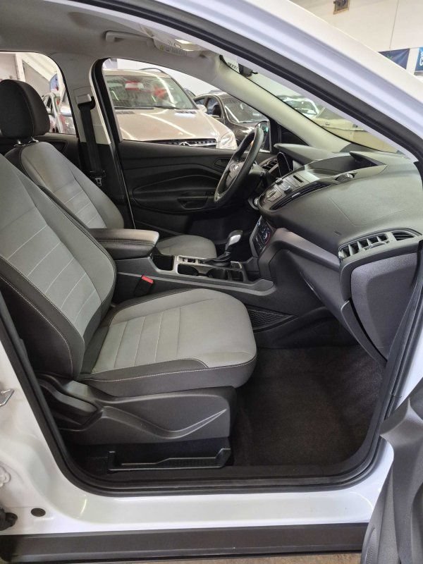 Used 2017 Ford Escape S FWD image 5