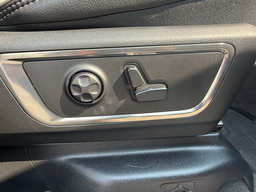 Used 2020 RAM 1500 Limited AWD/4WD image 25