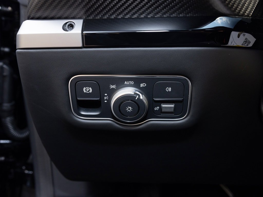 New 2026 Aston Martin V8 Vantage Coupe image 23