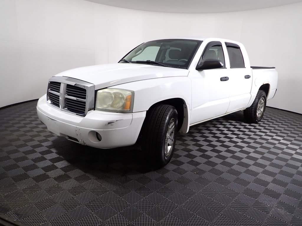Used 2007 Dodge Dakota SLT image 3