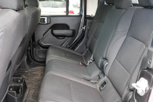 Used 2023 Jeep Gladiator Willys image 12