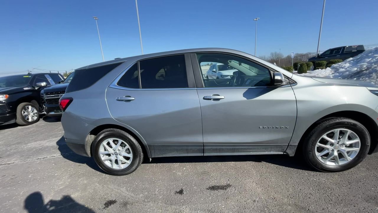 Certified 2023 Chevrolet Equinox LT image 2