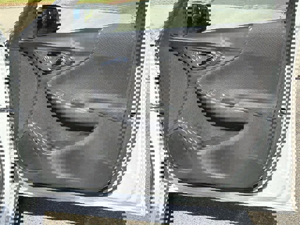 Used 2024 Chevrolet Malibu LT image 40