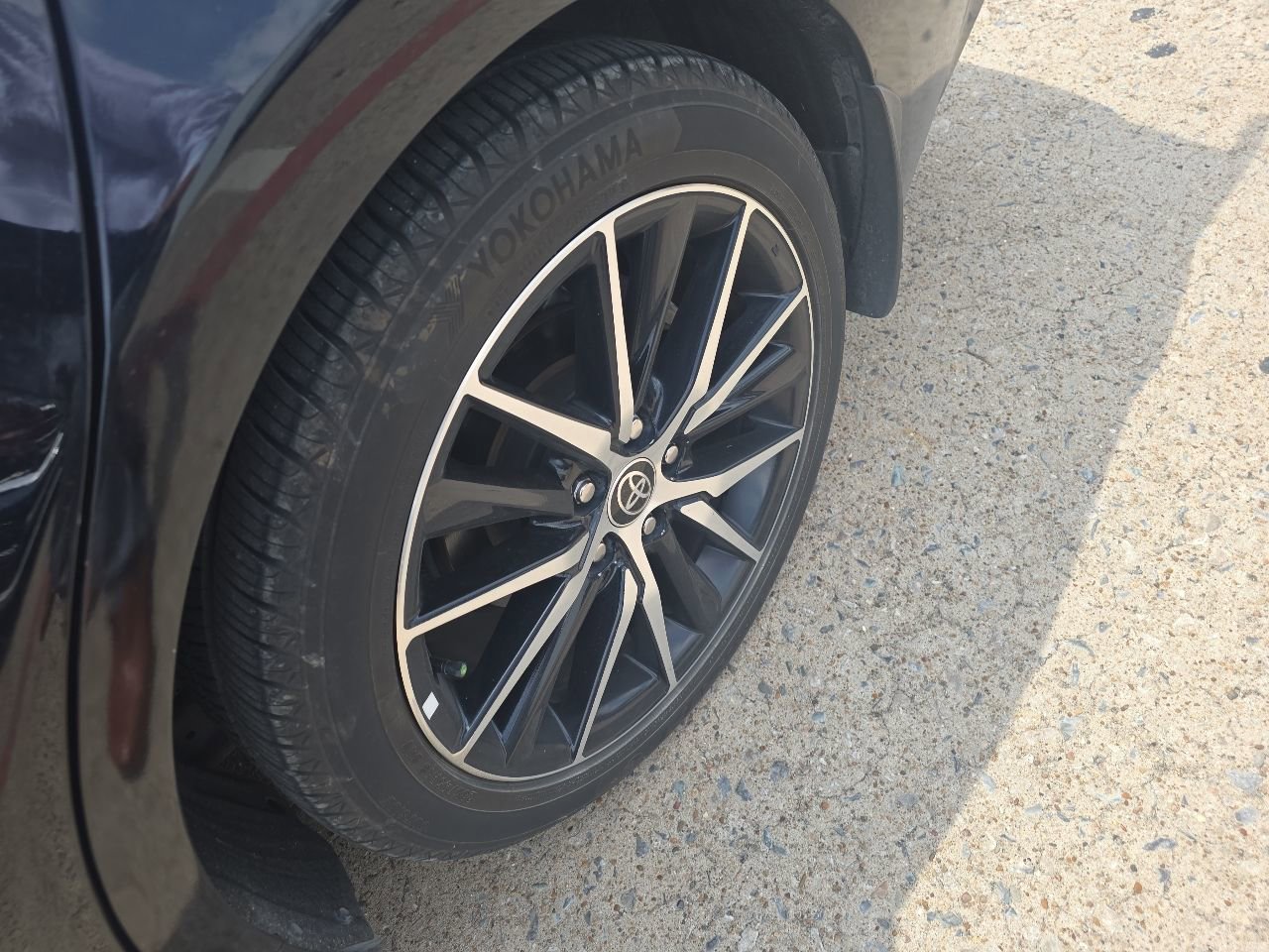 Used 2022 Toyota Camry SE w/ Audio Upgrade Package FWD image 10