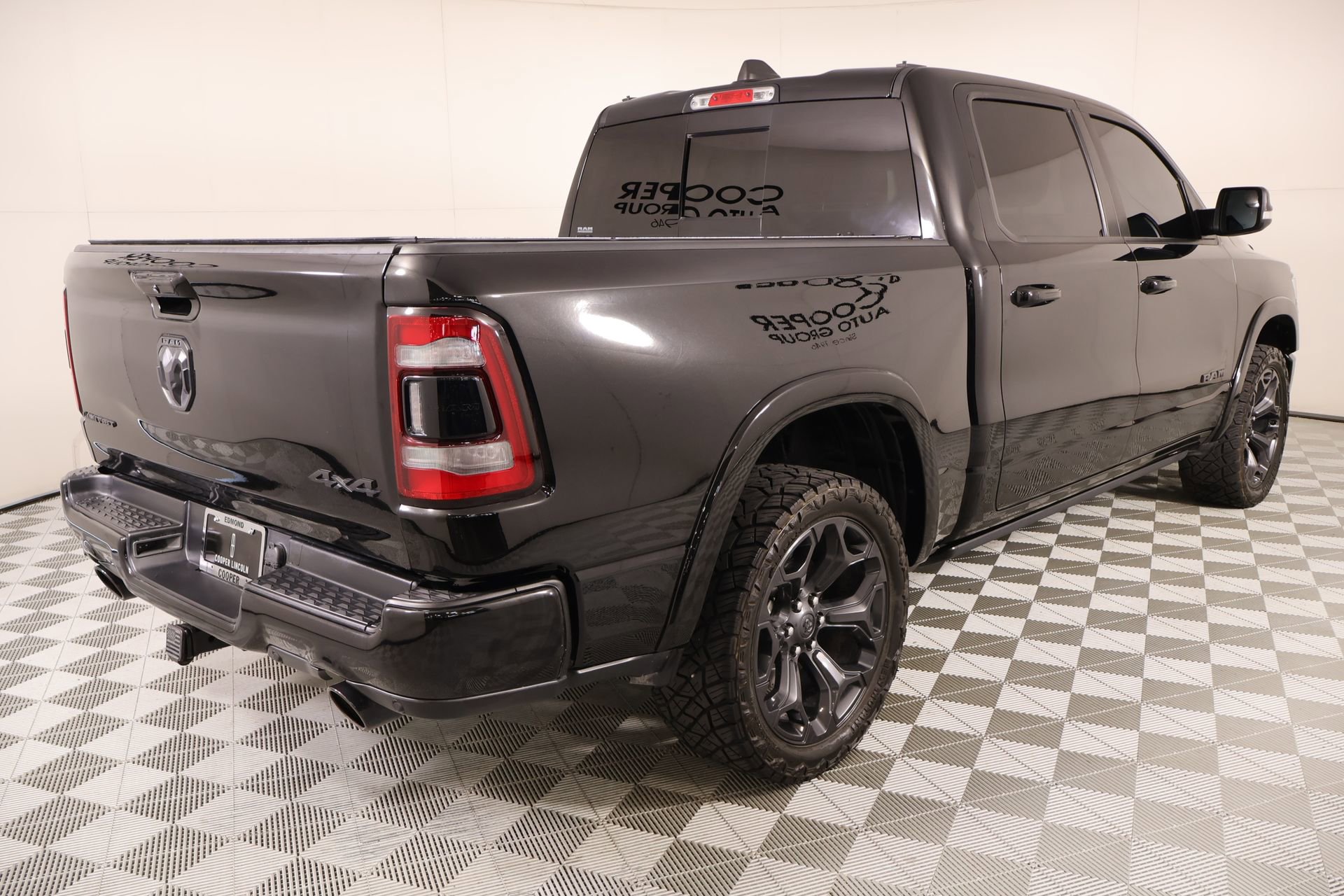 Used 2020 RAM 1500 Limited w/ Black Appearance Package image 23