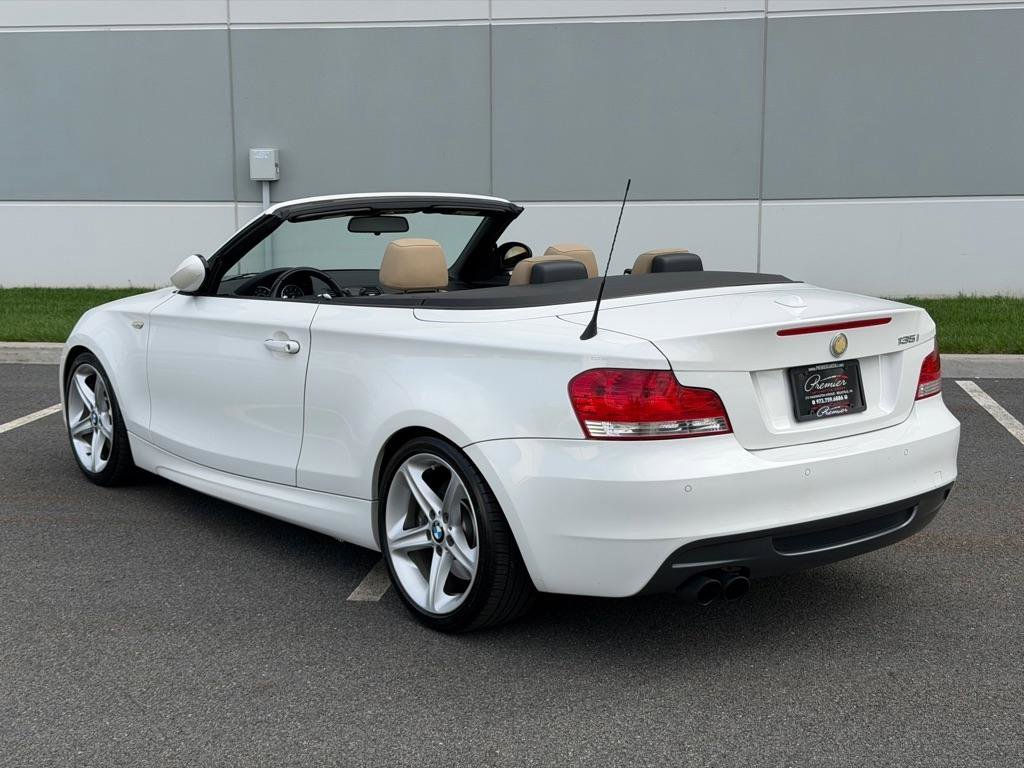 Used 2009 BMW 135i Convertible RWD image 10