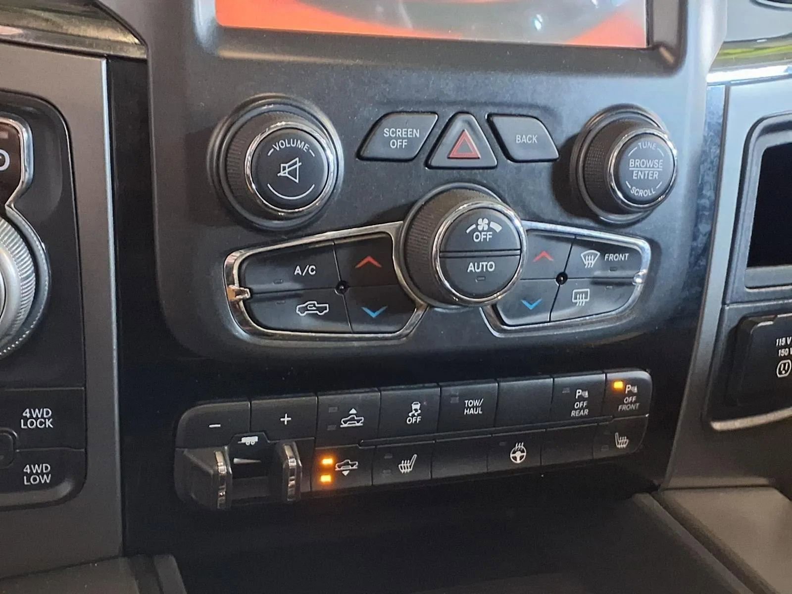 Used 2015 RAM 1500 Sport w/ Ignition Orange Sport Package image 23