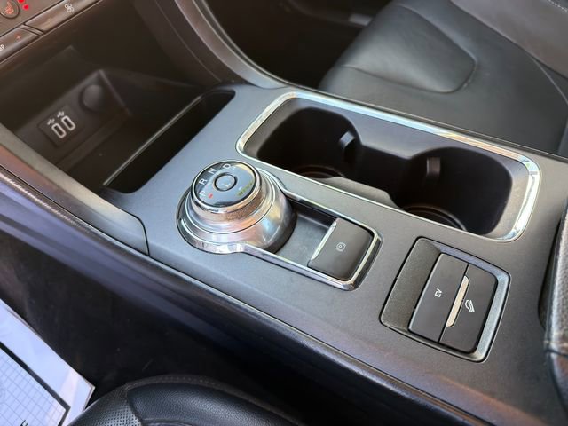 Used 2019 Ford Fusion Energi Titanium FWD image 33