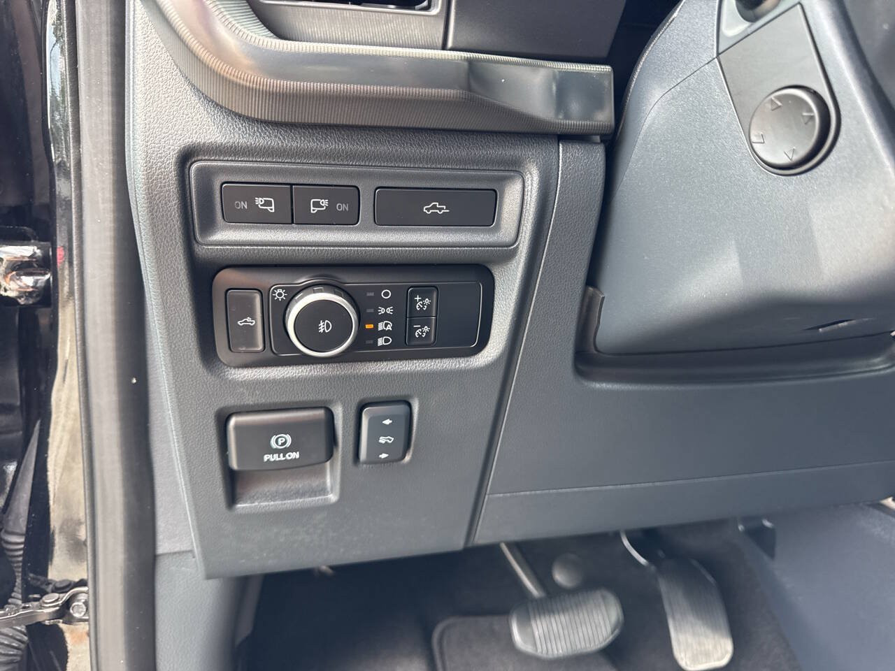Used 2024 Ford F150 Lariat w/ Equipment Group 502A High AWD/4WD image 36