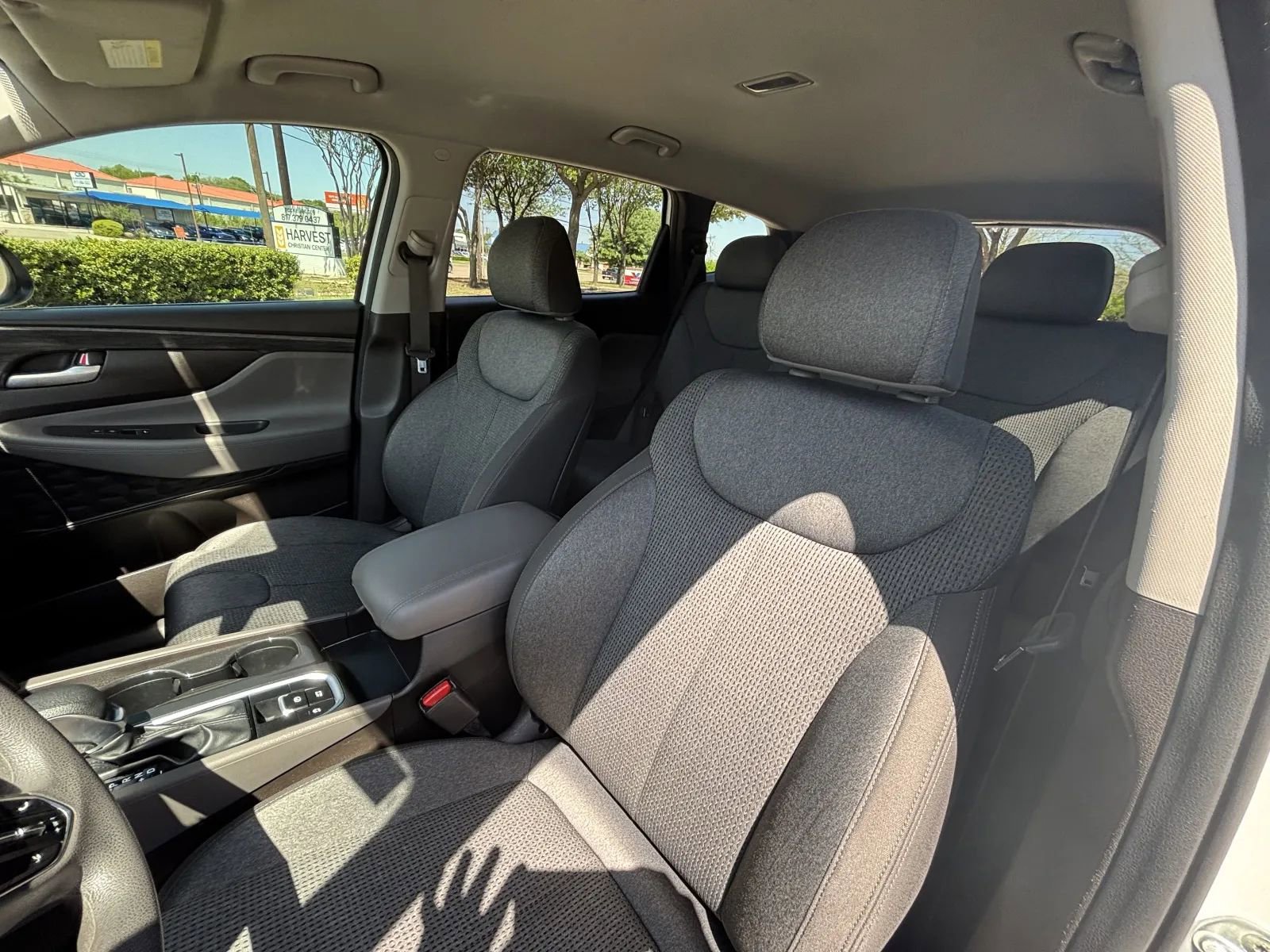 Used 2019 Hyundai Santa Fe SE FWD image 14