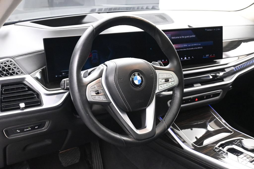 Used 2024 BMW X7 xDrive40i w/ Premium Package AWD/4WD image 27