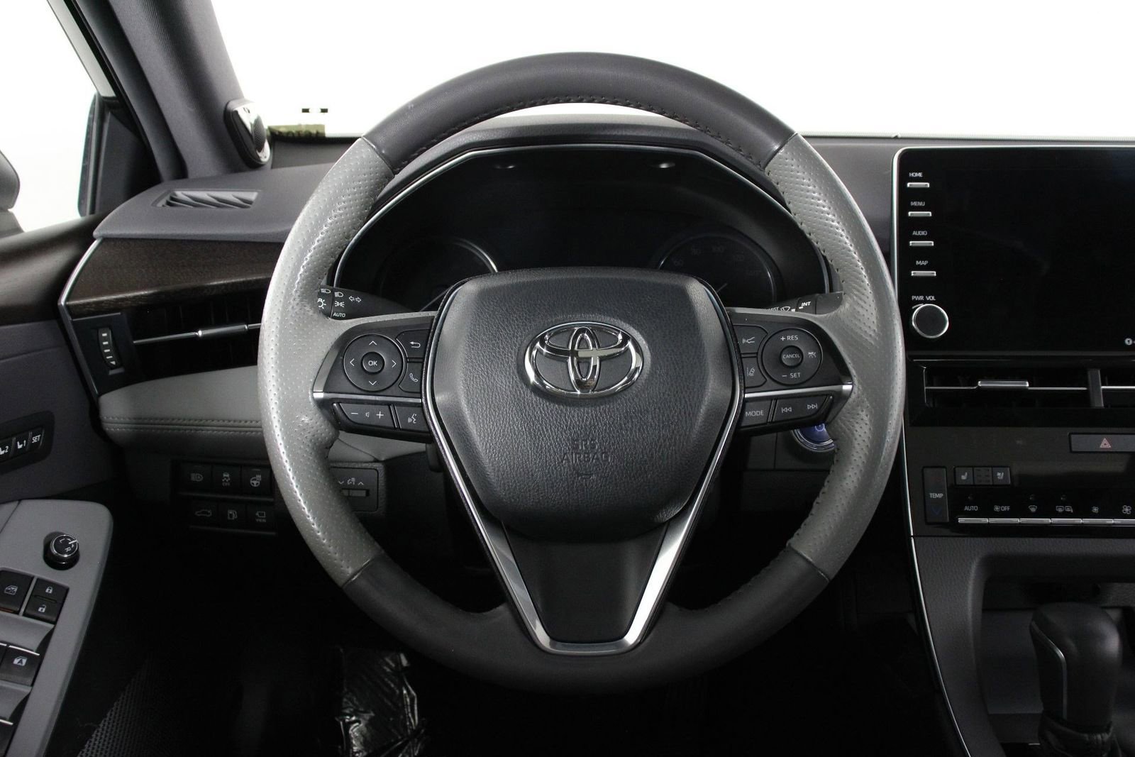Used 2019 Toyota Avalon Limited w/ Advanced Safety Package FWD image 8