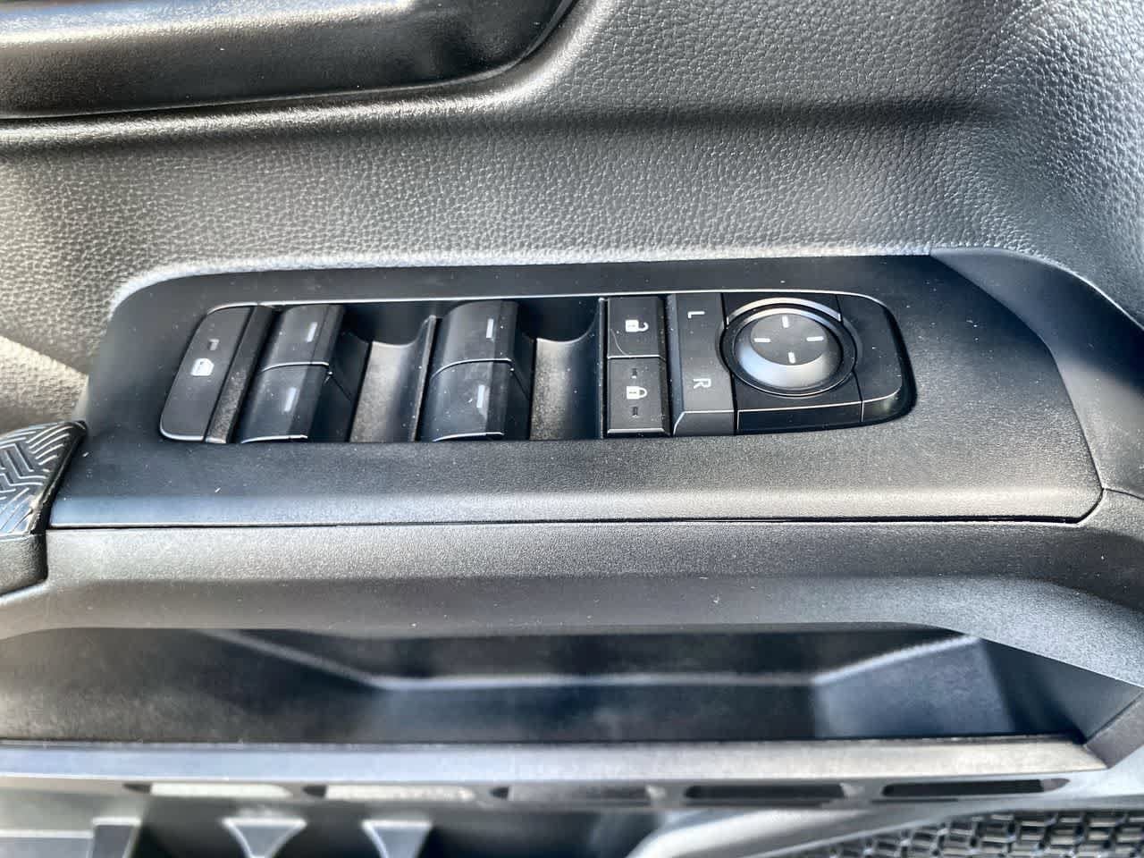 Certified 2024 Toyota Tacoma SR5 AWD/4WD image 13