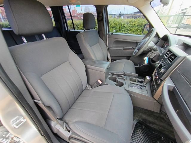 Used 2012 Jeep Liberty Sport image 45