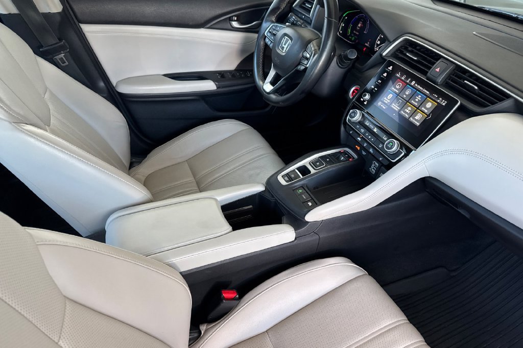 Used 2020 Honda Insight Touring image 17