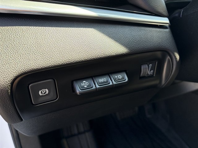 Used 2022 Buick Enclave Avenir w/ Trailering Package, 5000 lbs. AWD/4WD image 26