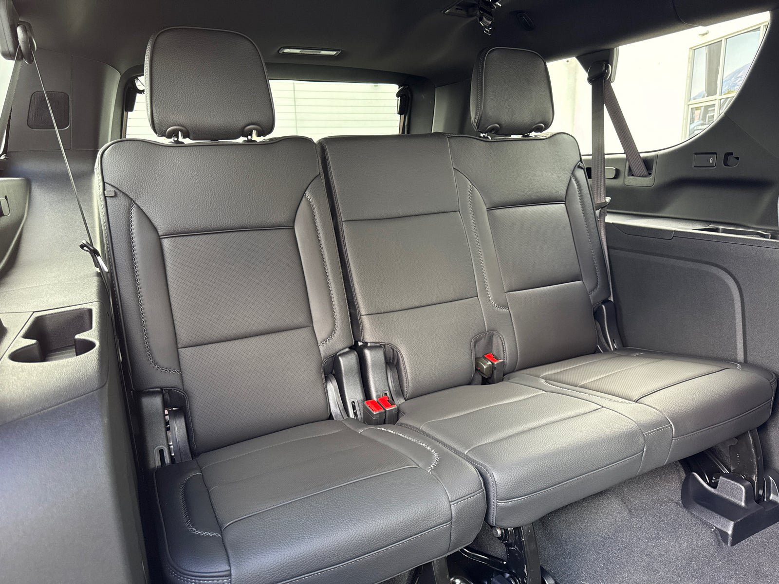 Used 2026 GMC Yukon XL Denali w/ Denali Reserve Package AWD/4WD image 19