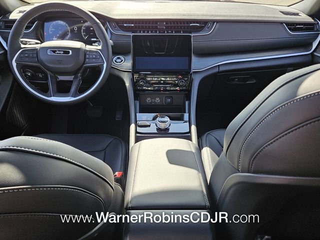 New 2025 Jeep Grand Cherokee Limited w/ Luxury Tech Group II image 8