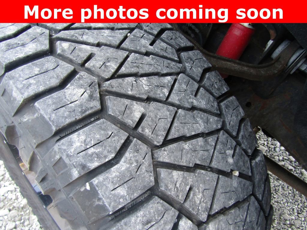 Used 2020 GMC Sierra 2500 AT4 w/ AT4 Premium Package image 15