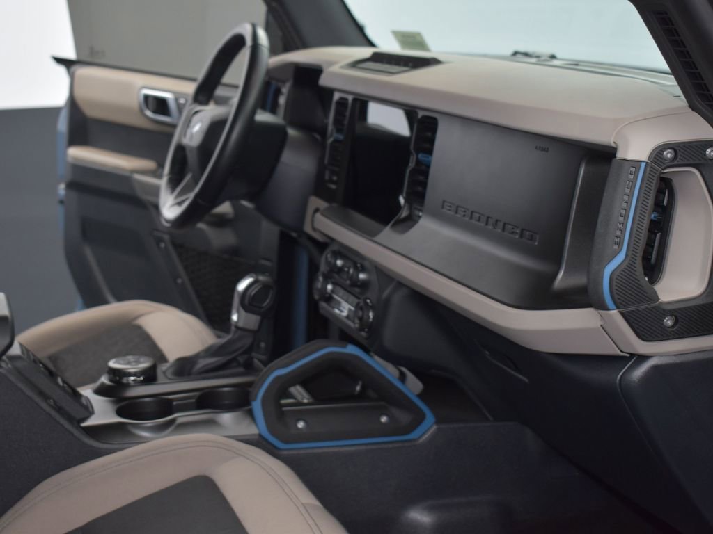 Used 2023 Ford Bronco Wildtrak image 16