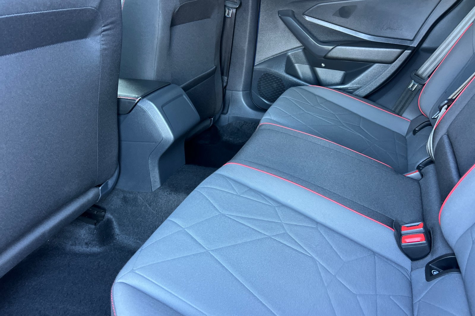 Used 2024 Volkswagen Jetta GLI 40th Anniversary Edition FWD image 13