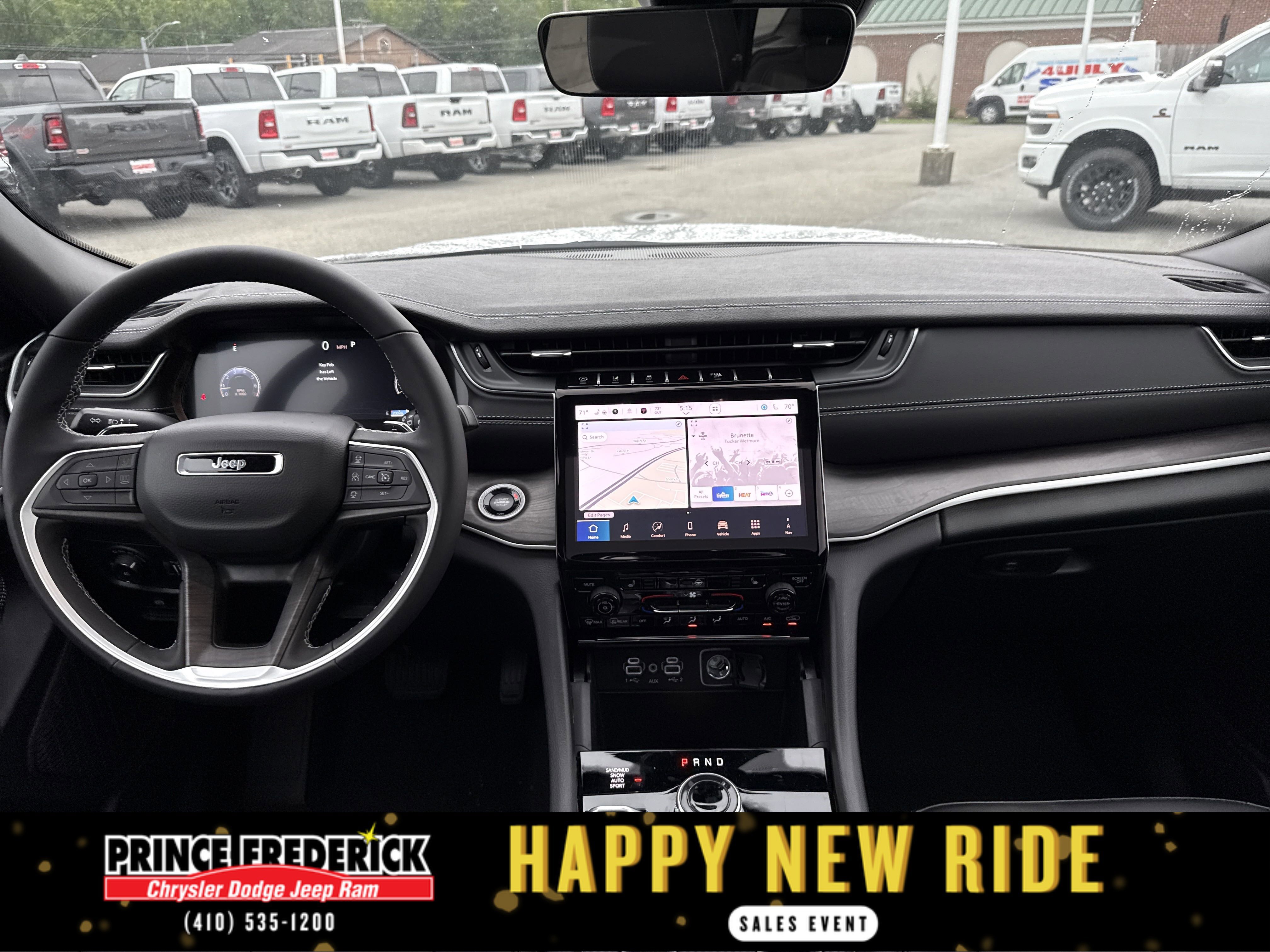 New 2025 Jeep Grand Cherokee L Limited w/ Black Appearance Package image 18