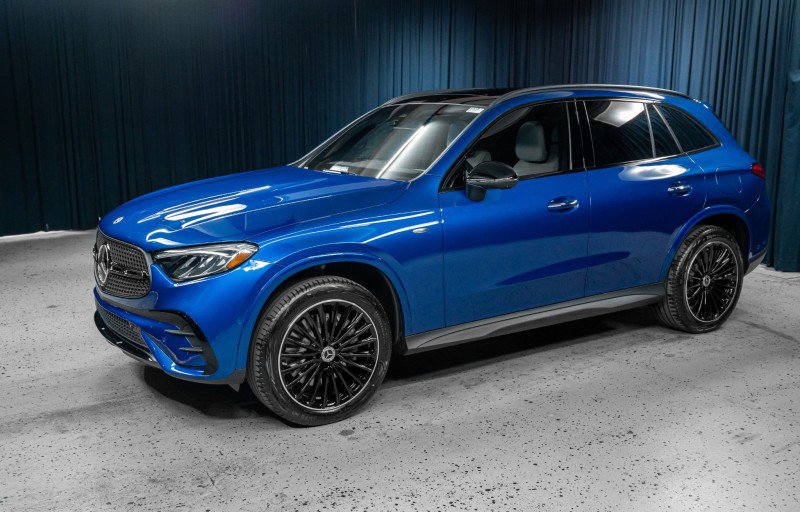 New 2025 Mercedes-Benz GLC 350e 4MATIC