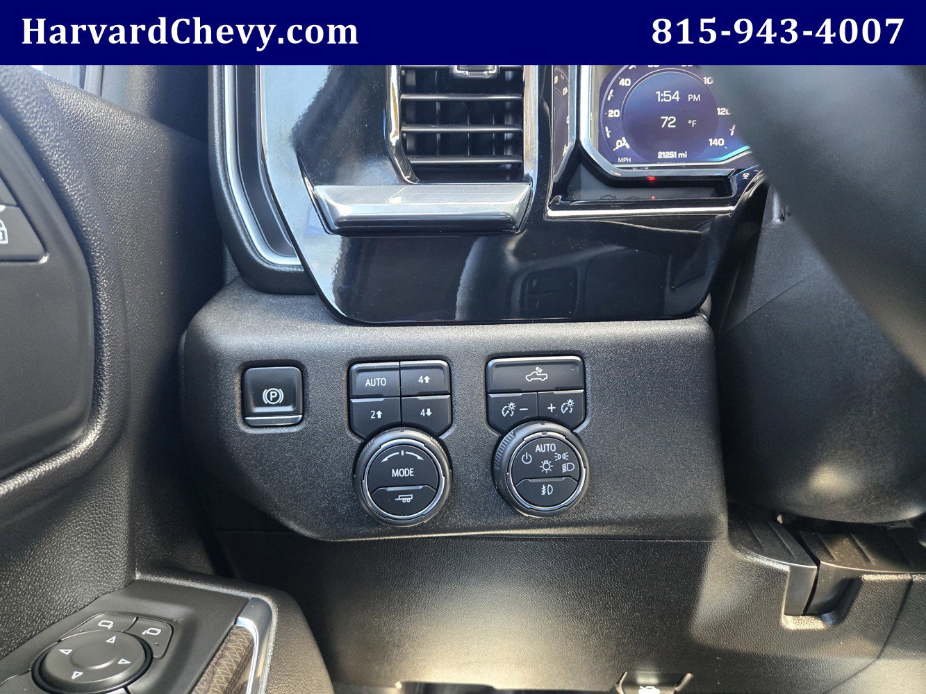Used 2025 Chevrolet Silverado 3500 LT image 21