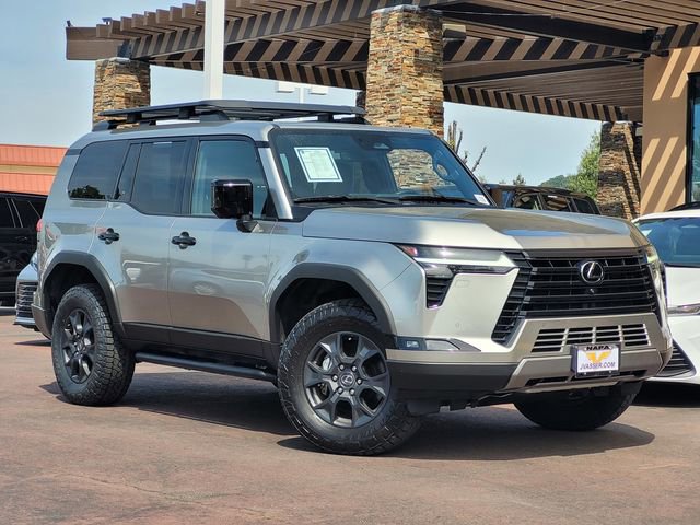 Used 2024 Lexus GX 550 image 2
