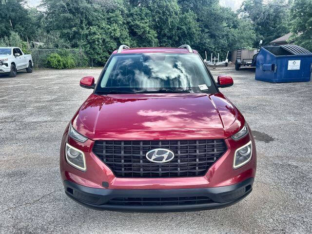 Used 2023 Hyundai Venue Limited w/ Cargo Package FWD image 31