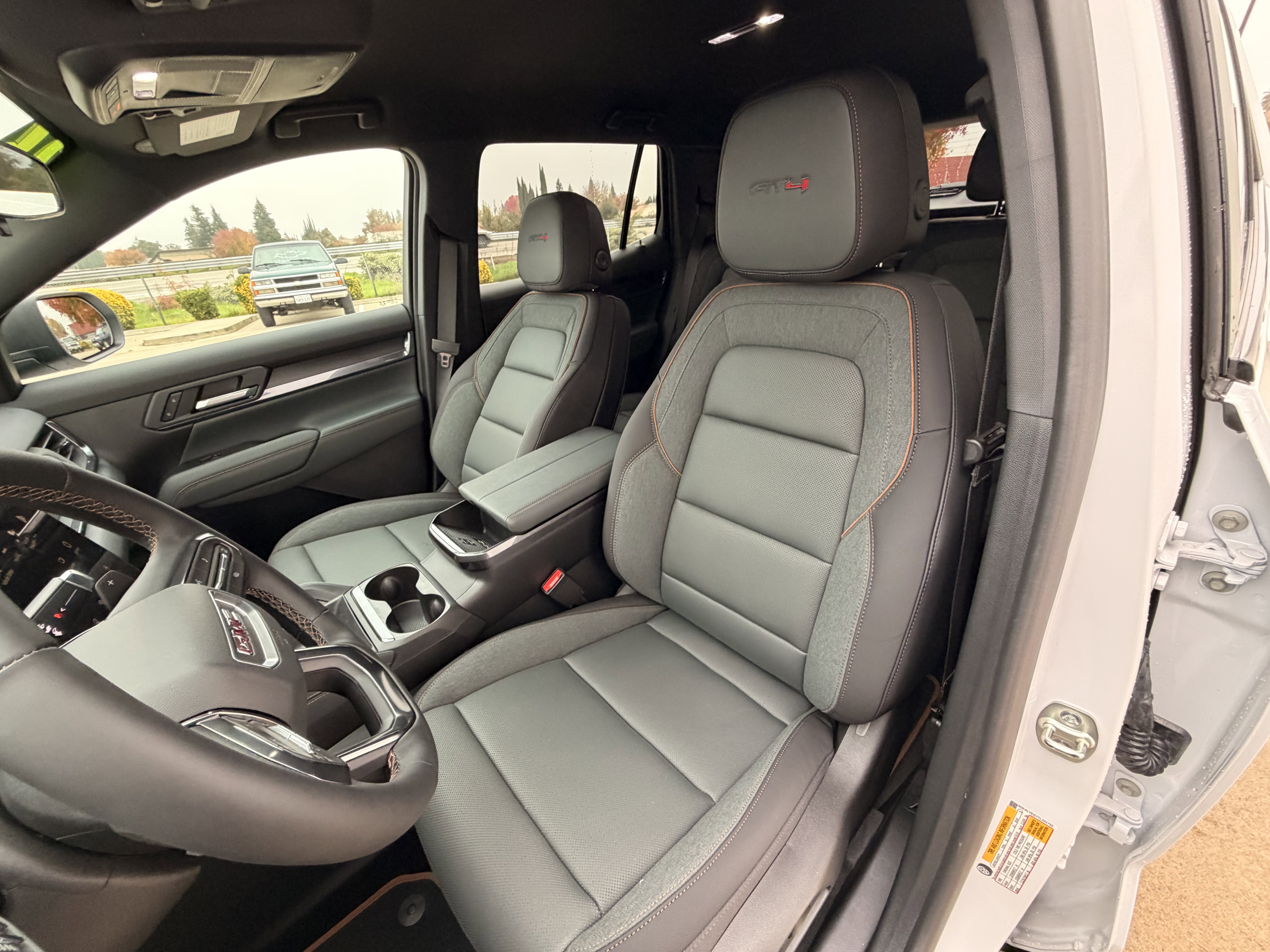 New 2026 GMC Terrain AT4 w/ Convenience Package III image 15
