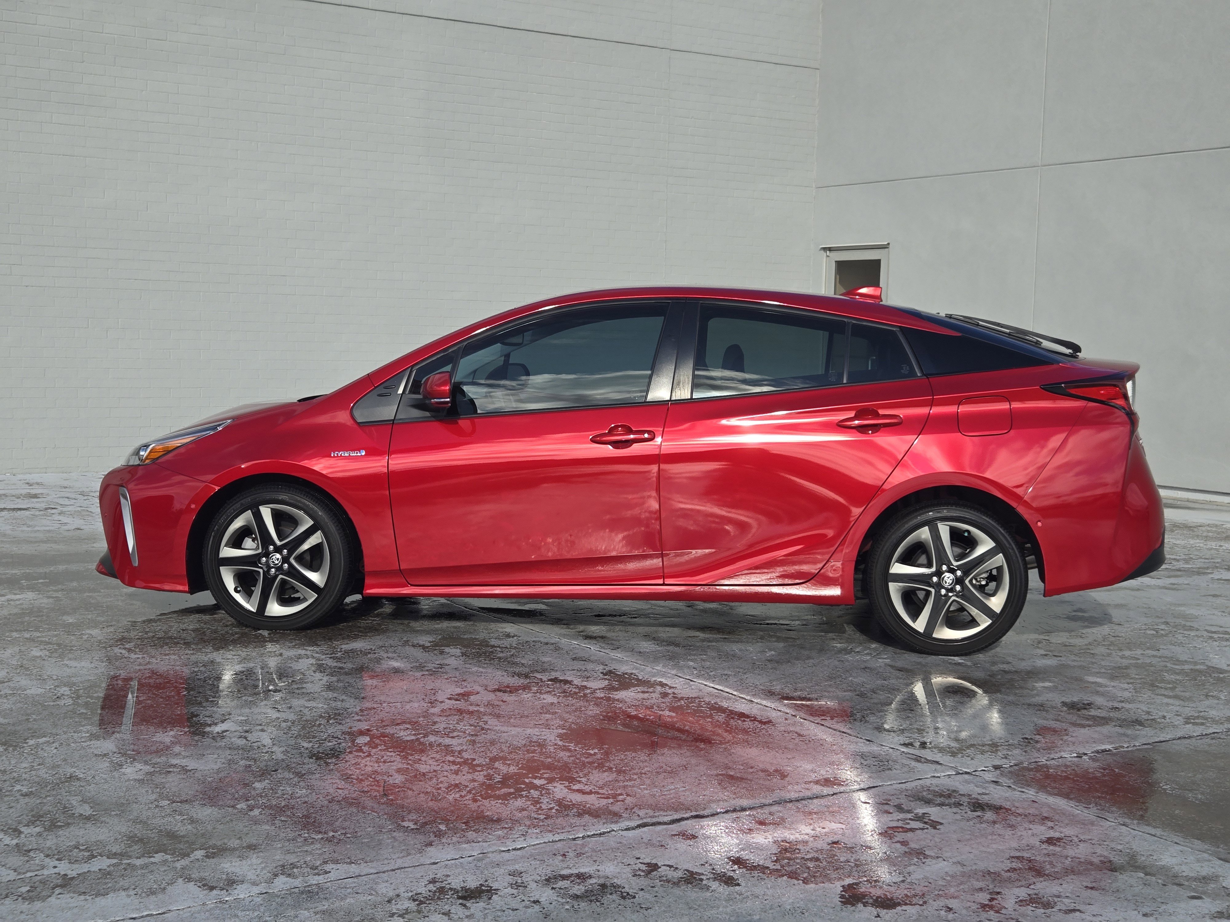Used 2022 Toyota Prius Limited image 5