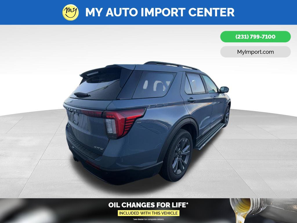 Used 2025 Ford Explorer Active w/ Active Comfort Package AWD/4WD image 5