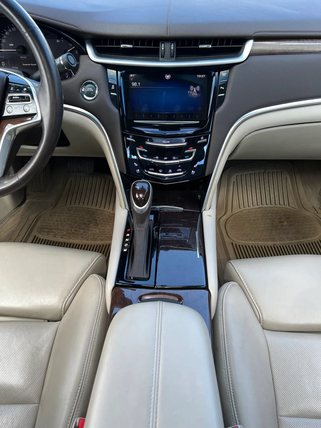 Used 2013 Cadillac XTS Luxury FWD image 12