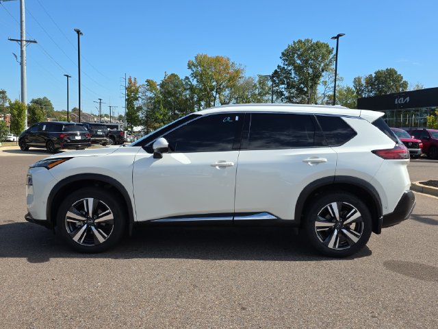 Used 2022 Nissan Rogue SL w/ SL Premium Package FWD image 6